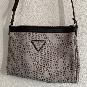 Guess crossbody bag